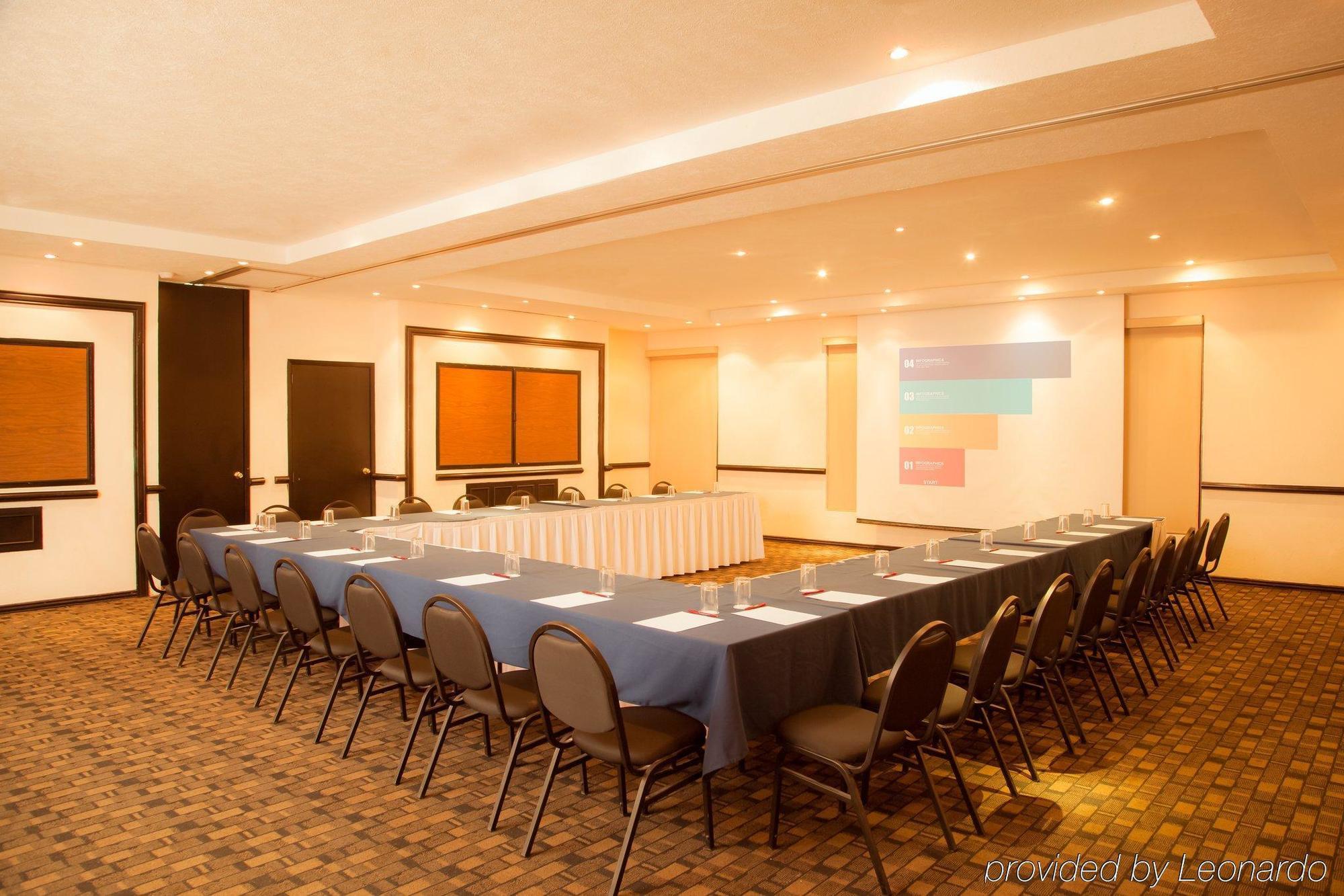 Fiesta Inn Monclova Exterior photo