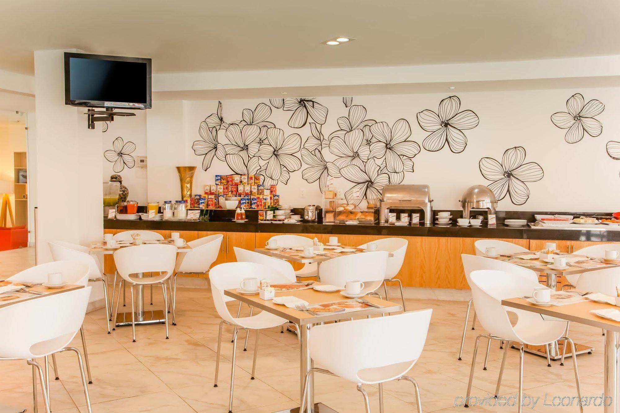 Fiesta Inn Monclova Exterior photo
