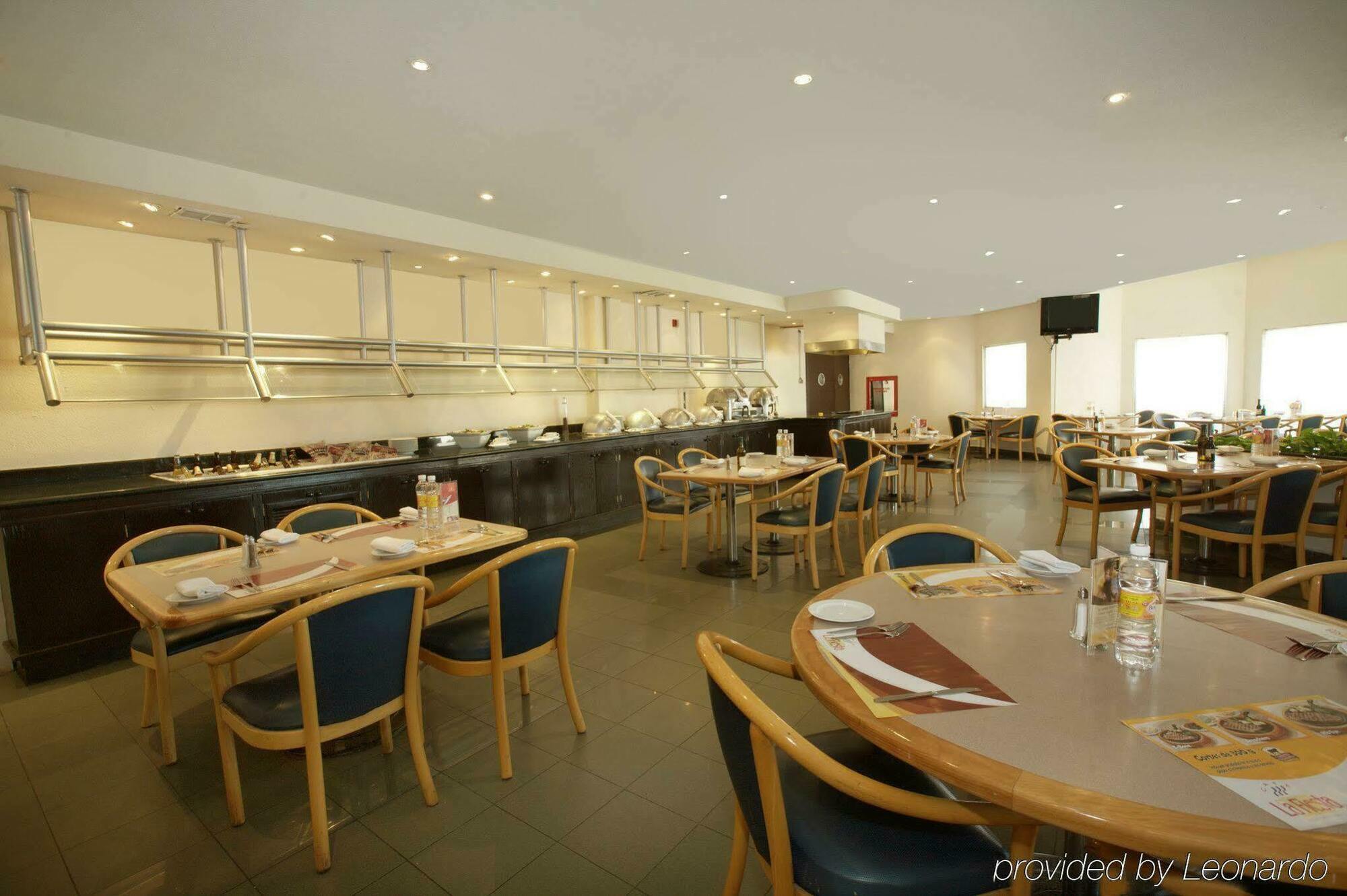 Fiesta Inn Monclova Restaurant photo